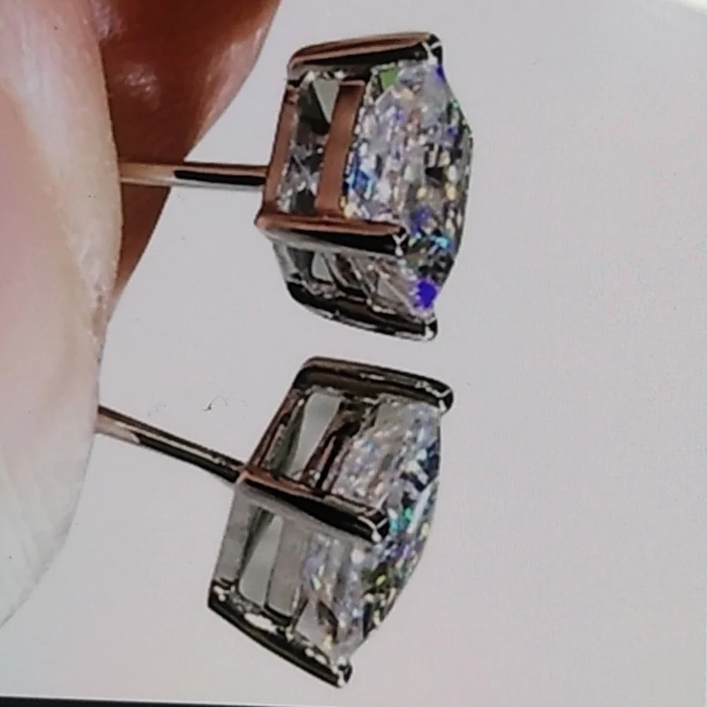 2.5 CARAT SQUARE PRINCESS DIAMOND STUD EARRINGS - Picture 5 of 5